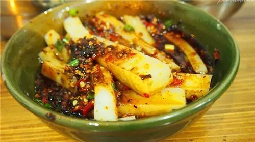 成都宽窄巷子景区特色,成都宽窄巷子有哪些小吃城