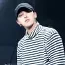 万事屋时光机开启,穿越回去看看一年前的你