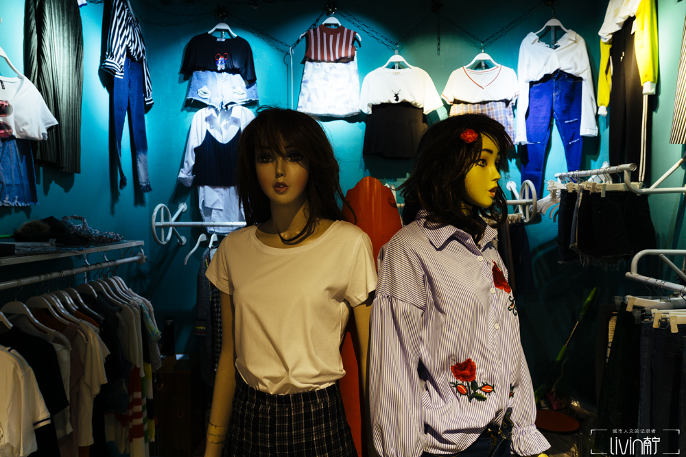 沉浸式逛南宁朝阳百货商店视频,南宁朝阳地下商业街人流