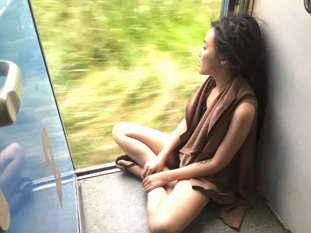 我不是喜欢旅行只是想逃避生活,不是旅行而是生活