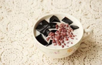 男人怕抽血护士居然这样做,老师居然对自己的学生这样做