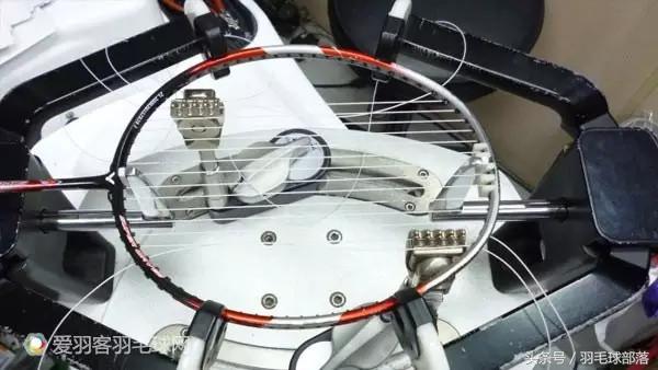 怎么区别羽毛球拍断线原因,羽毛球拍断线了为什么要立刻剪线