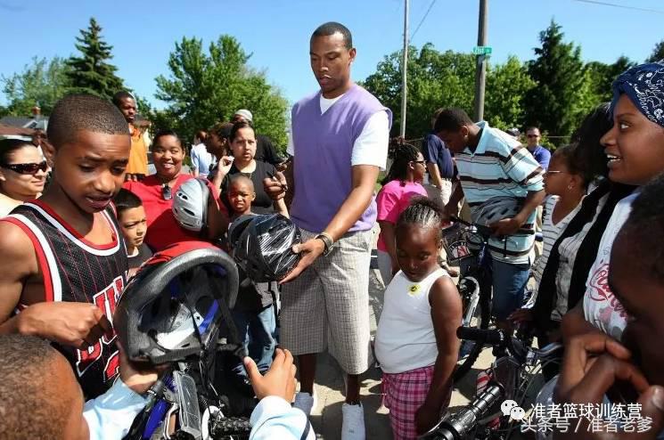 贩毒坐牢后靠卖汉堡逆袭人生，臭屌丝杀入NBA夺下总冠军
