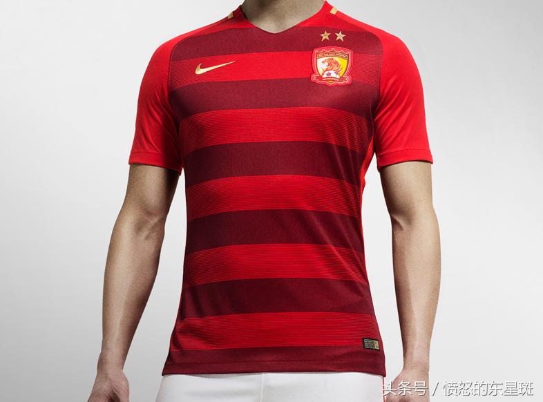 中日韩足球的差距为何越来越大,中韩足球的较量与反思