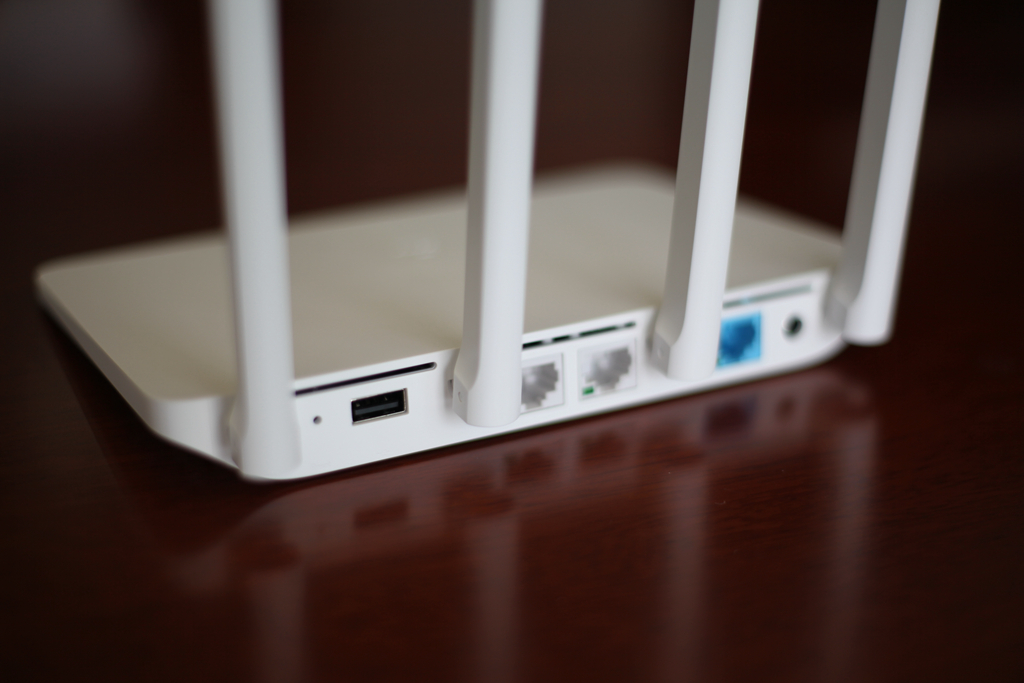 雷军评测小米路由器,小米最新路由器雷军视频