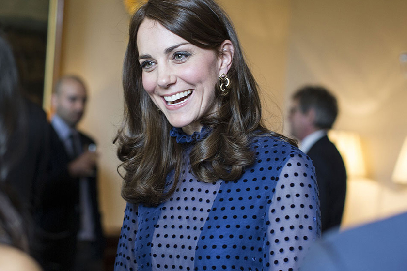 凯特王妃护发秘密公开，这次扫墓没洗头？全怪杯盖大檐帽