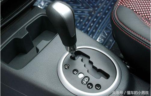 车型好看的车10万左右,10万能买个什么款式的车