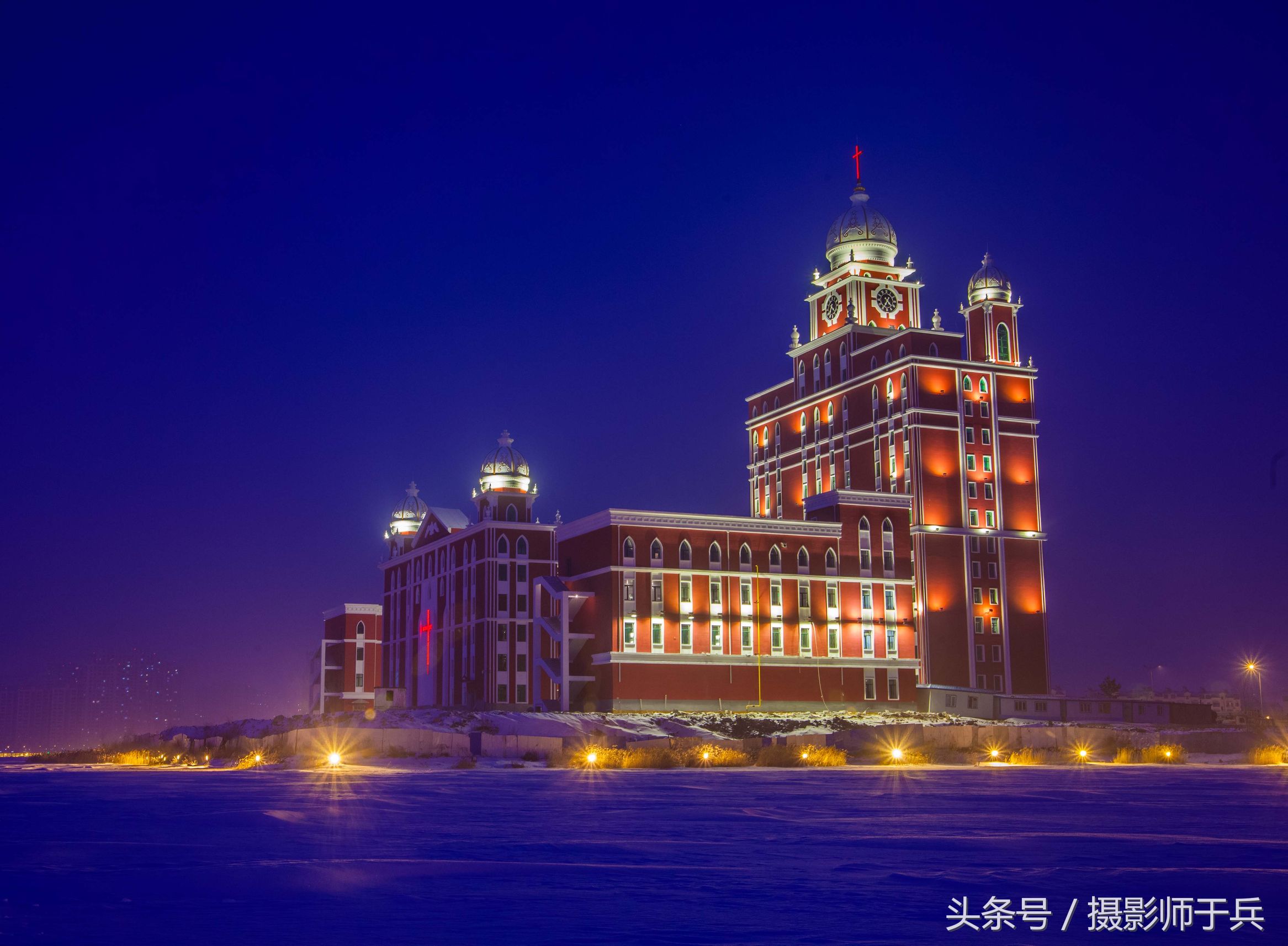 中国最大的基督教堂-大庆磐石大教堂