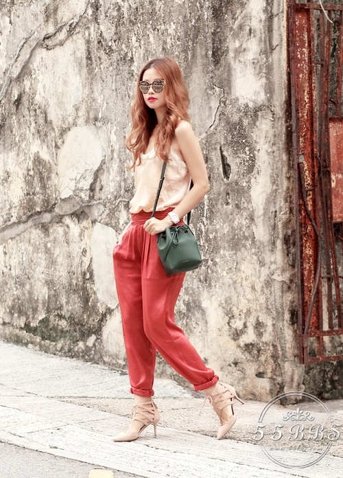 mansurgavriel贵么,mansur水桶包还流行吗