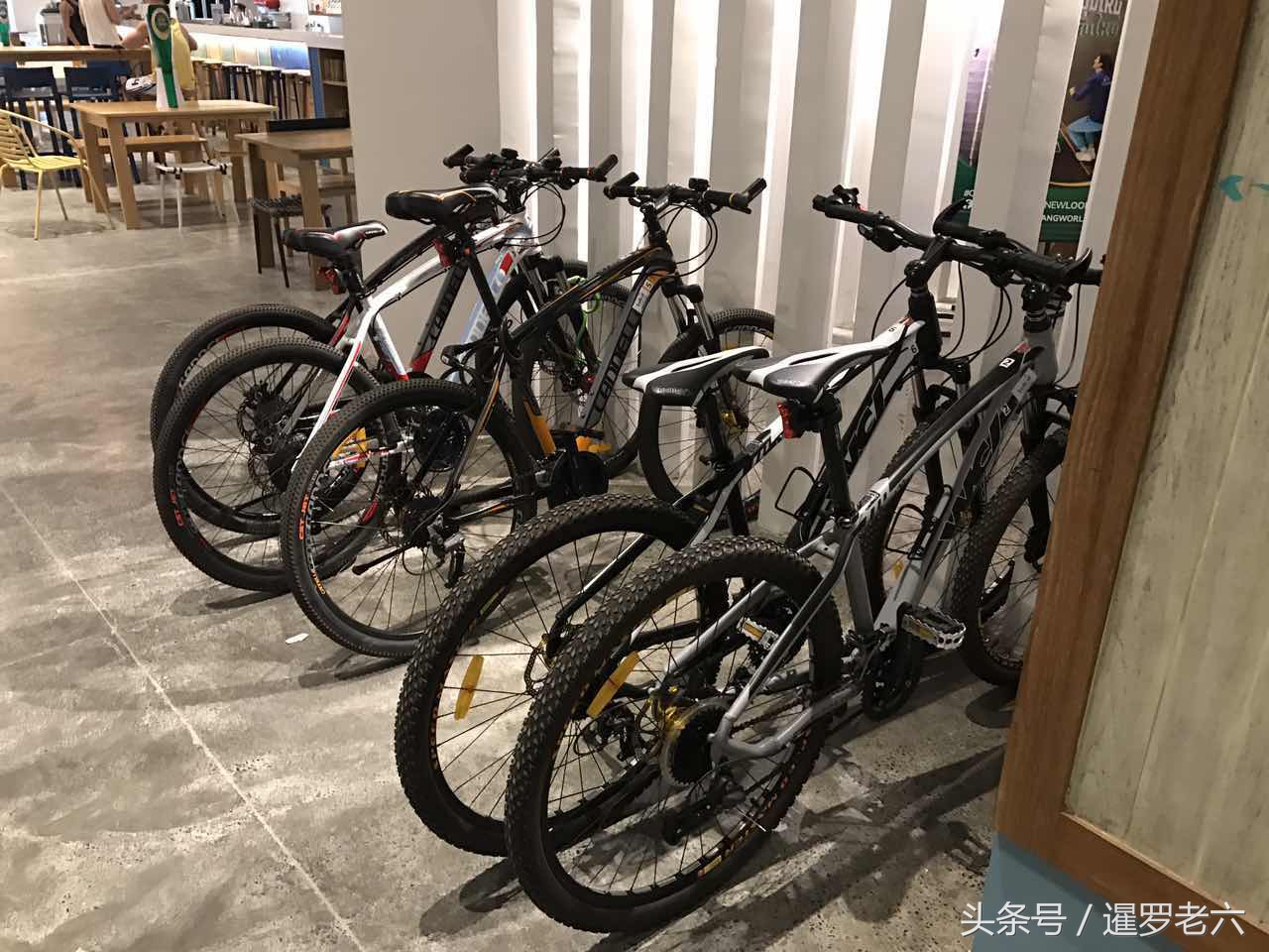 普吉这家酒店真动感！拳击台、足球桌、美式台球都有，还有街机！