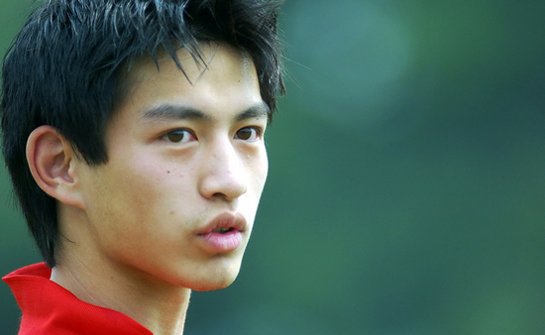 11岁时破世界记录，曾被视为国足救世主，如今有家难回