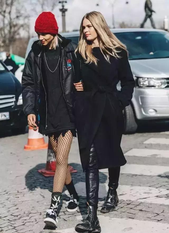 妈妈说穿渔网袜的都是坏女孩