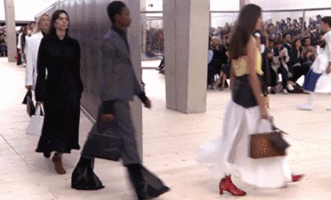 valentino2021秋冬时尚系列,valentino秋冬系列