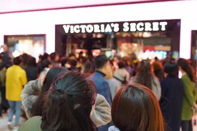 维密天使何穗现在怎么样了,什么叫维密何穗