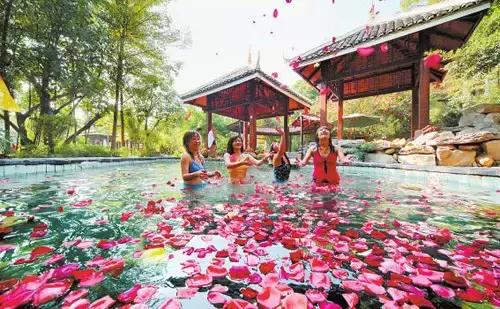 一条微信甩给你教南宁人如何玩转女王节拿走不谢