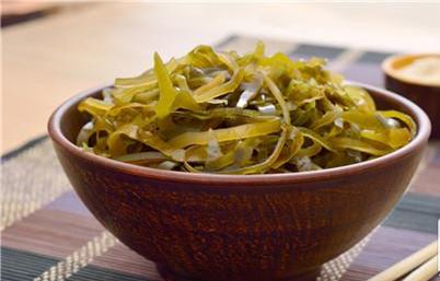 吸烟中毒吃什么解毒,长期吸烟教你一招清肺解毒