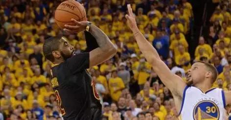 詹姆斯重回克利夫兰骑士,克利夫兰受到神的诅咒