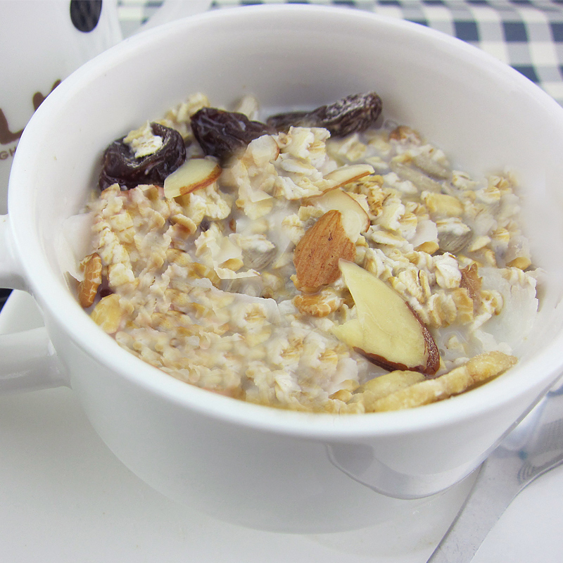 早餐麦片坚果水果,水果麦片搭配什么早餐