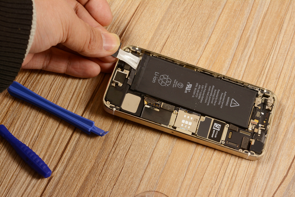iphone5s电池更换教程,iphone5s更换电池详细图文教程
