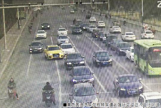 山东男子质疑执法违规,滨州交警违规放行事件视频