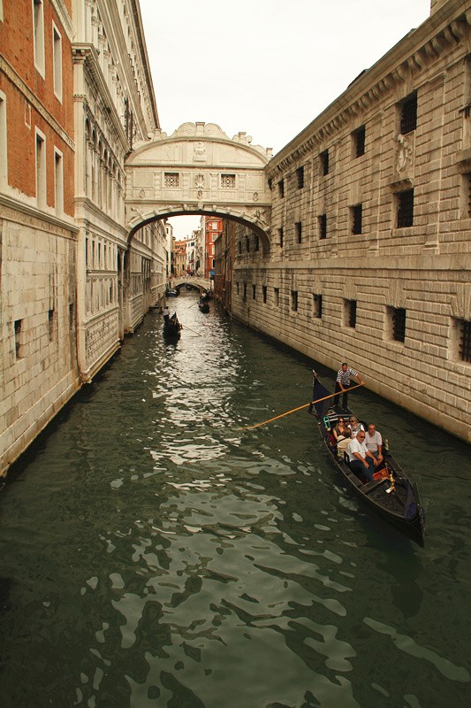 威尼斯景点彩虹岛,威尼斯有哪些美丽的岛屿