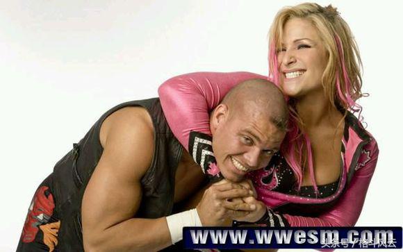 wwehhh夫妇vs隆达罗西,wwe2015年cm朋克