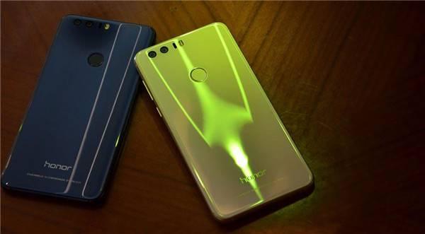 华为荣耀8：仅因为颜值？销量攀升