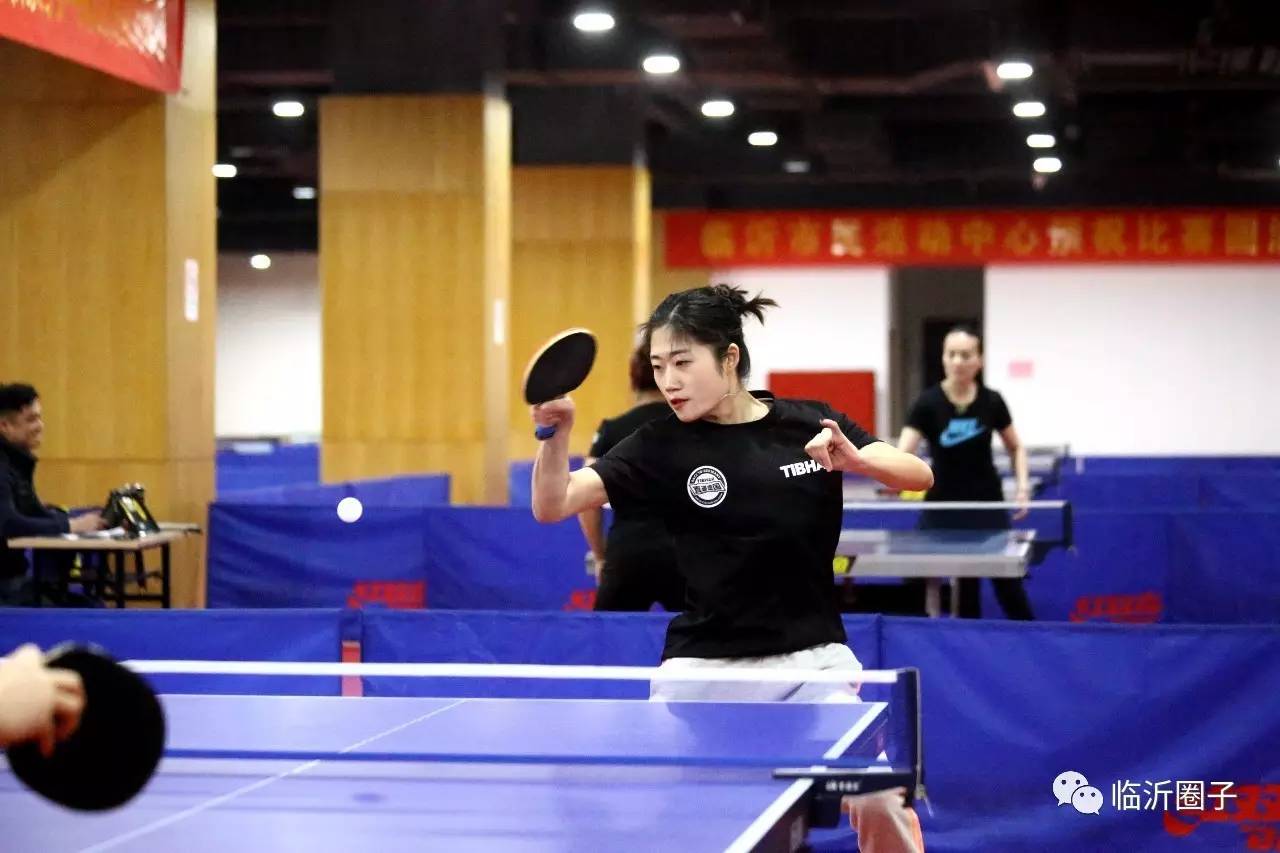 “润丽纹绣”杯铿锵玫瑰女子乒乓球赛开拍