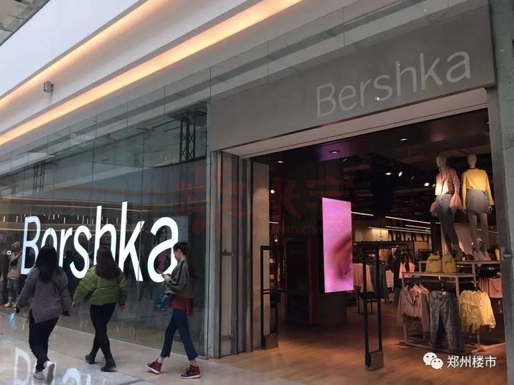 开在富豪门口的“快时尚商业”，它离“火”还有多远？