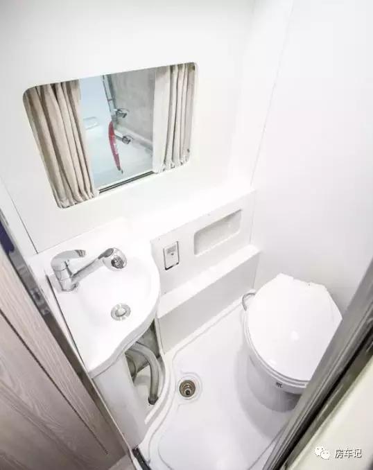 房车上汽大通b型房车,最新最便宜的B型大通房车