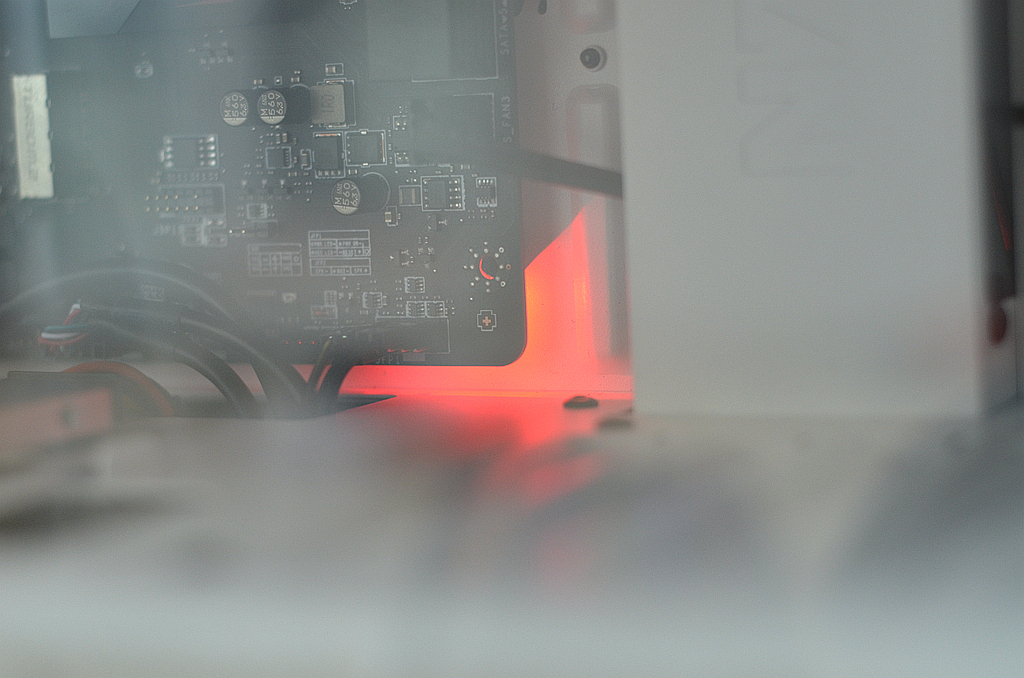 其实5.1G的i77700K并没有多牛逼