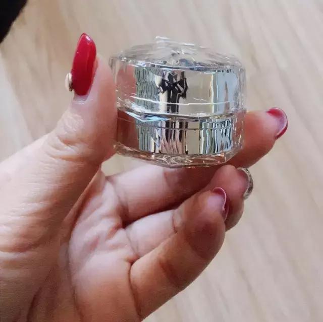 黑眼圈哪一款平价眼霜好用,推荐几款黑眼圈有效的眼霜