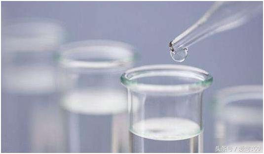 尿液发黄是不是有疾病,男性尿液腥臭发黄有泡沫