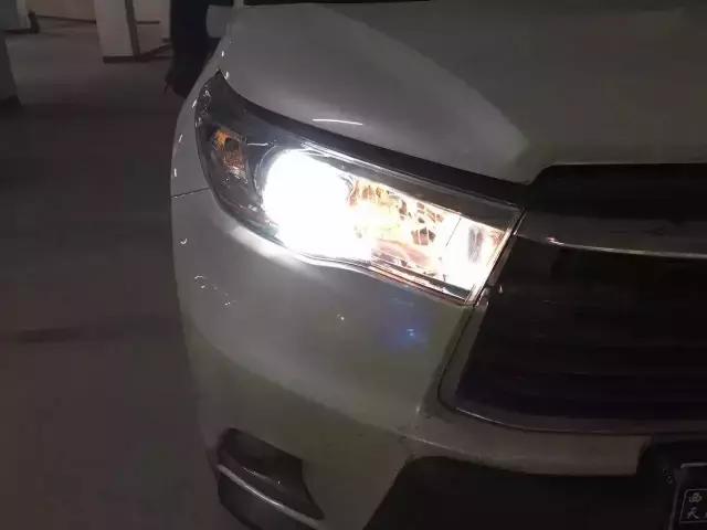 日产天籁车灯升级,天籁车灯升级激光大灯