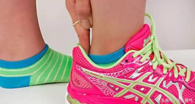 跑鞋买正好还是稍微大一码好,跑鞋应该刚好合适还是买大一点