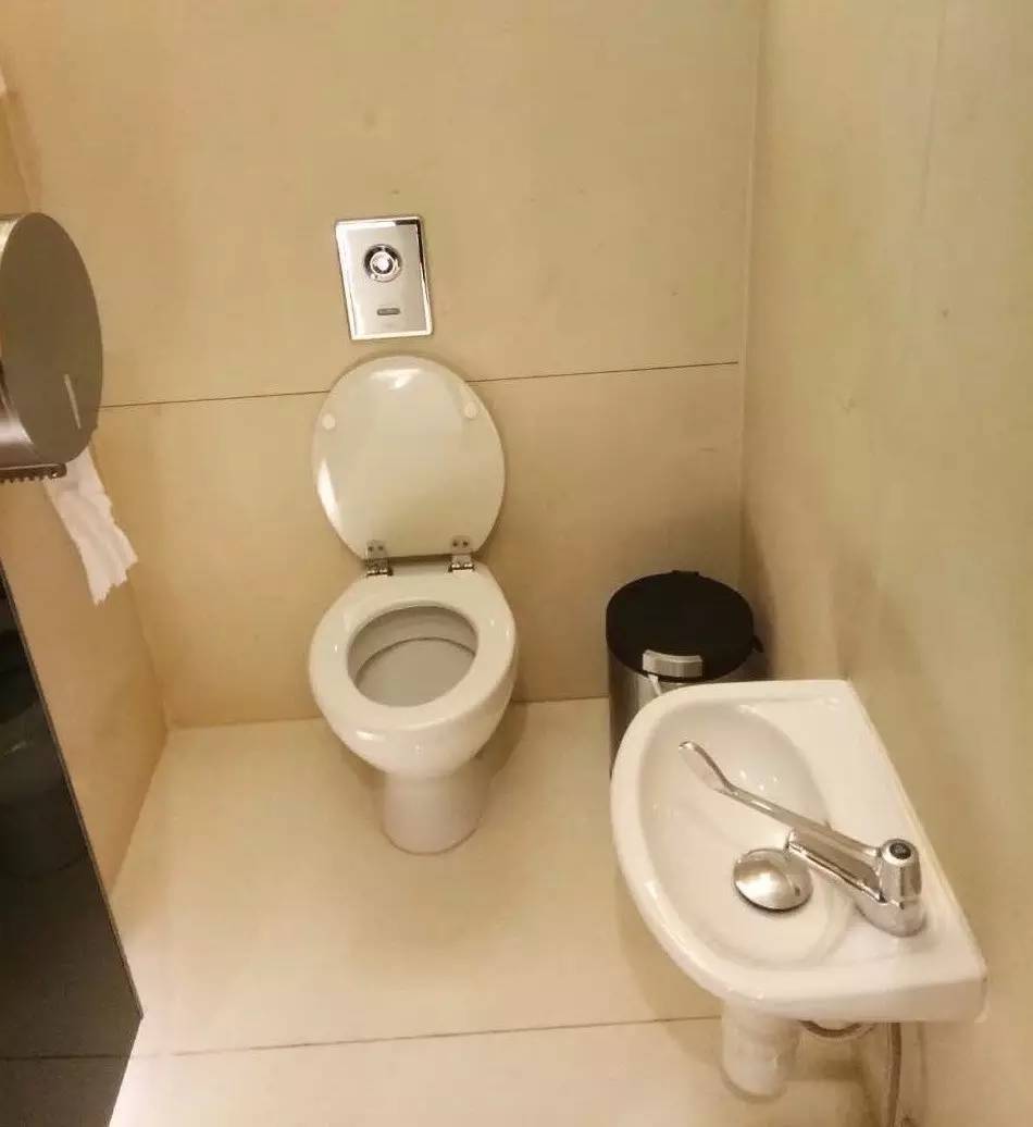 所有不起眼的小事都透露着细节,这些微不足道的小细节