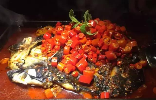 据说99%的人都喜欢这道海鲜美食,重庆必吃的100家烤鱼店