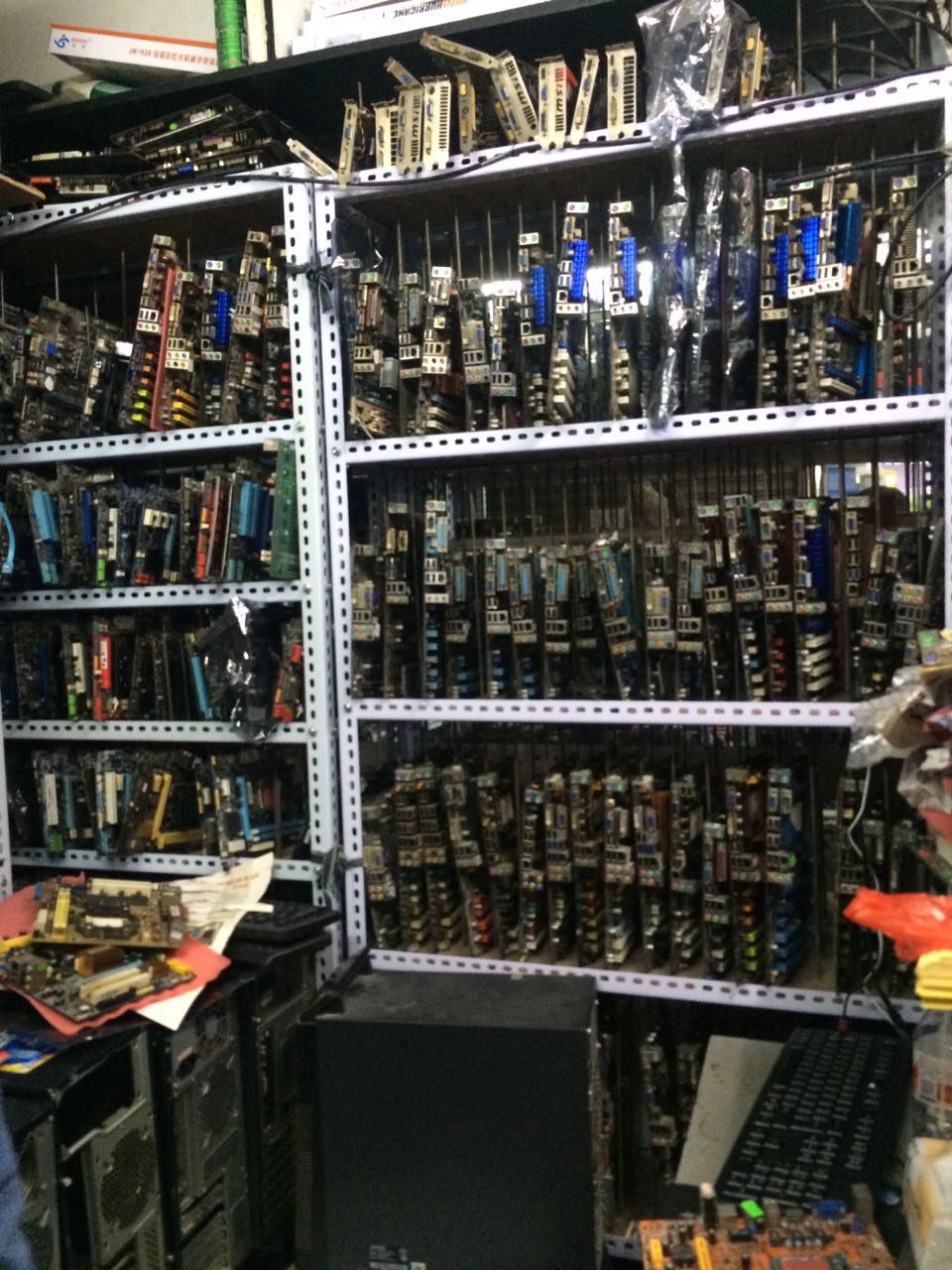 电脑组装维修店，暴利时代已经过去，现在开还赚钱吗