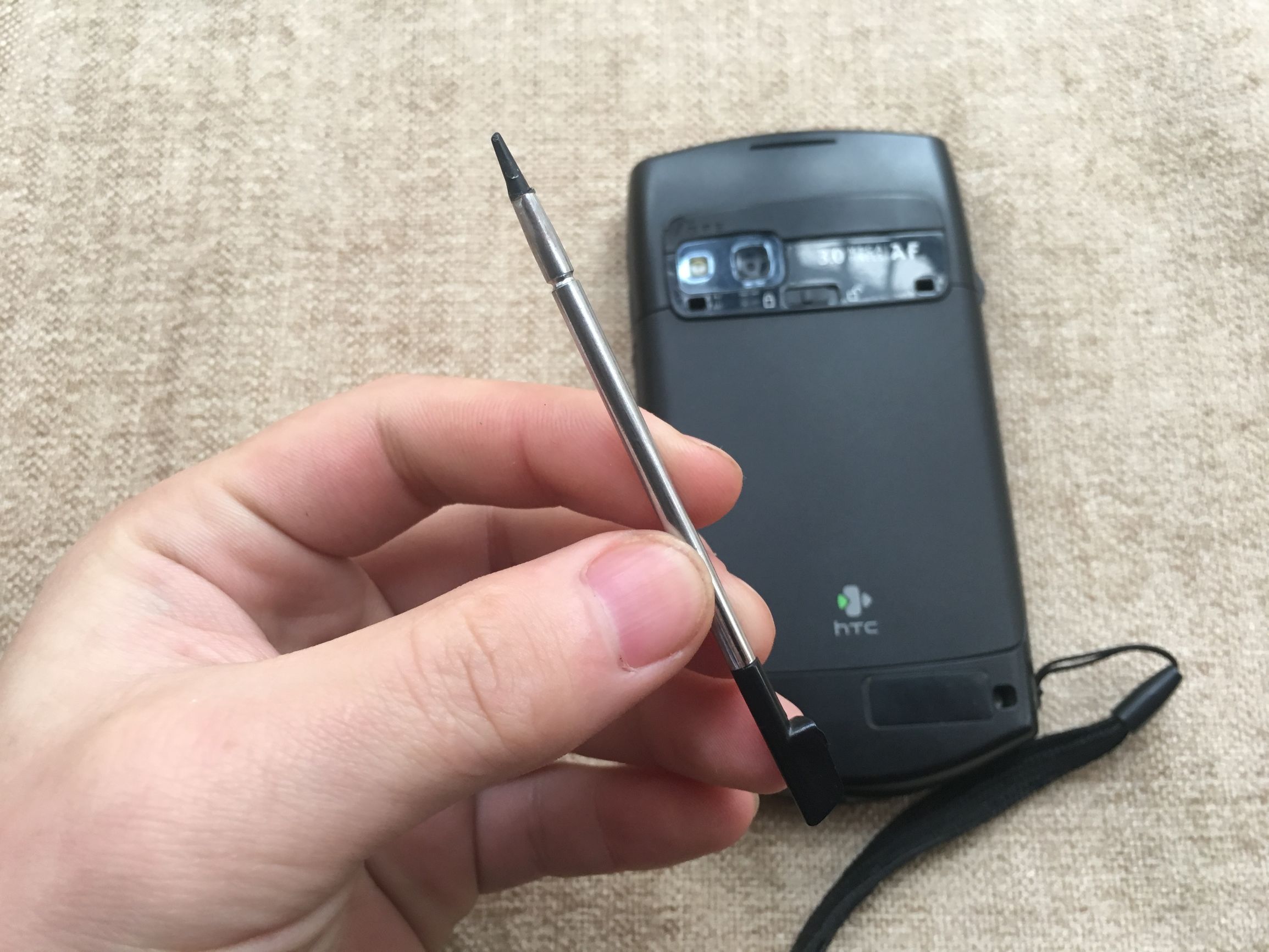 指纹解锁的鼻祖手机,指纹识别率最高的手机