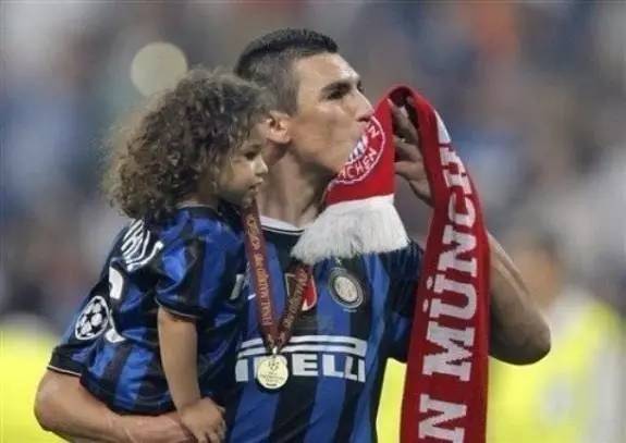 如果你的男朋友是球迷,如果你的男朋友是个足球迷