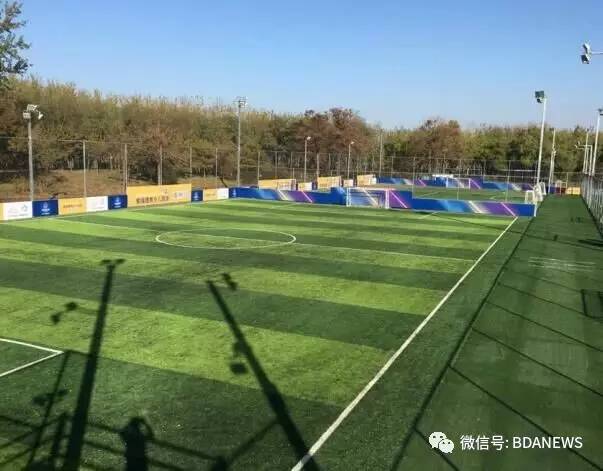 「亦社情」训练“小国脚”，开发区首个儿童足球场建设完成将开放