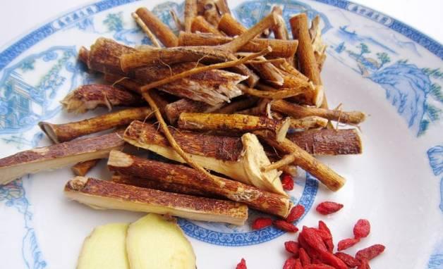 广东婆婆煲广东靓汤,外来媳妇本地郎煲汤