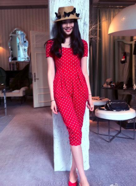 基础配色法穿出高级感,配色口诀怎么穿都好看