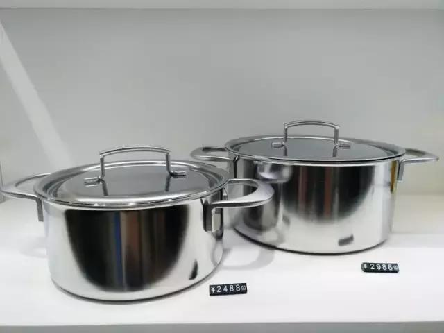 只用一个锅就可以做很多道菜,做了20年的菜