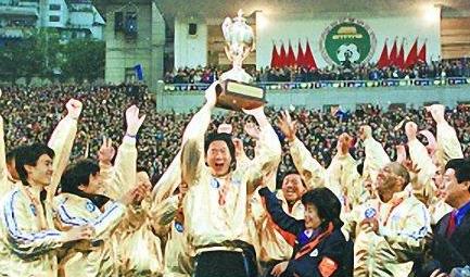 一首重庆人的歌曲,一首唱重庆的歌曲