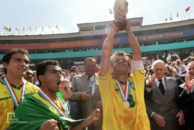 被国足抢头条了，巴西宝宝不开森了