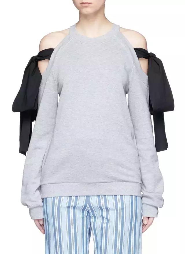 不敢去大牌店试衣服的年轻姑娘，可能永远不知道自己有多美