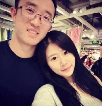 国足与球迷发生冲突,国足姜至鹏