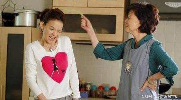 婆婆给小孩买衣服太大了怎么办,婆婆嫌弃给孩子买的衣服不好看