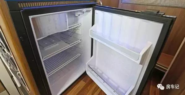 凯伦宾威大通c型房车评测,福特新世代凯伦宾威b型房车